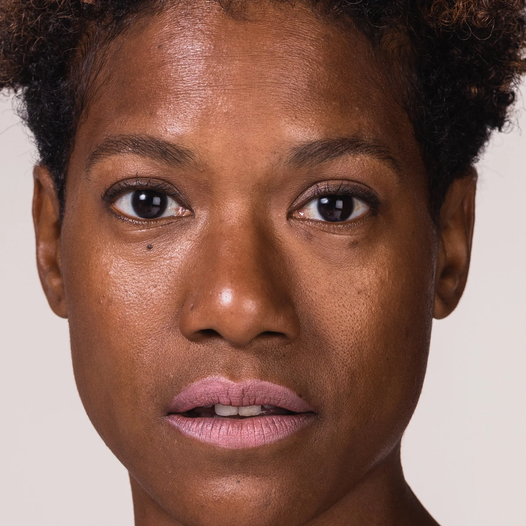 Full Bloom Sculpted Lipstick - Image 22