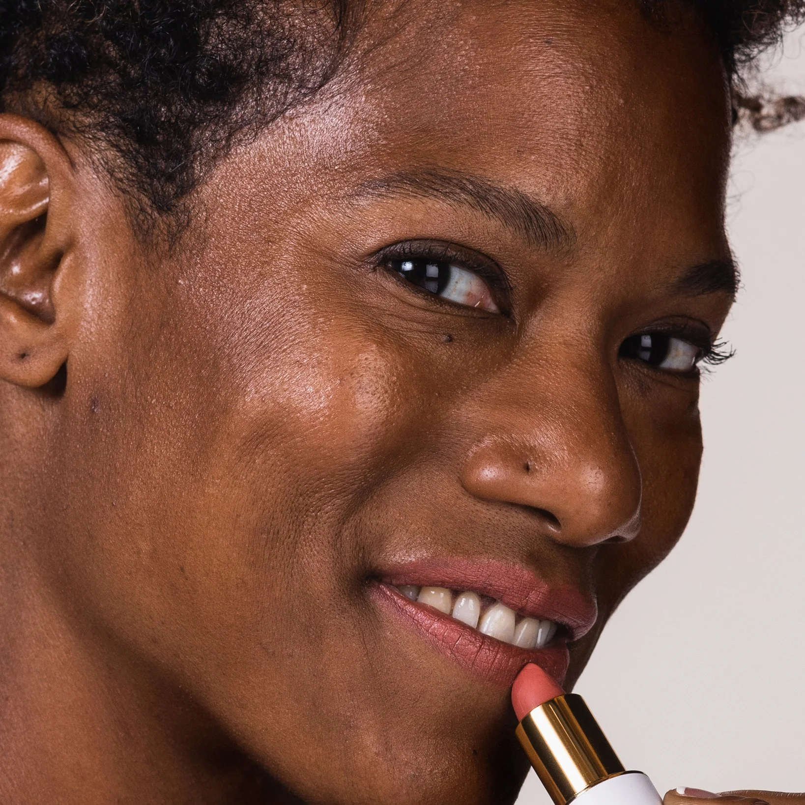 Full Bloom Sculpted Lipstick - Image 34