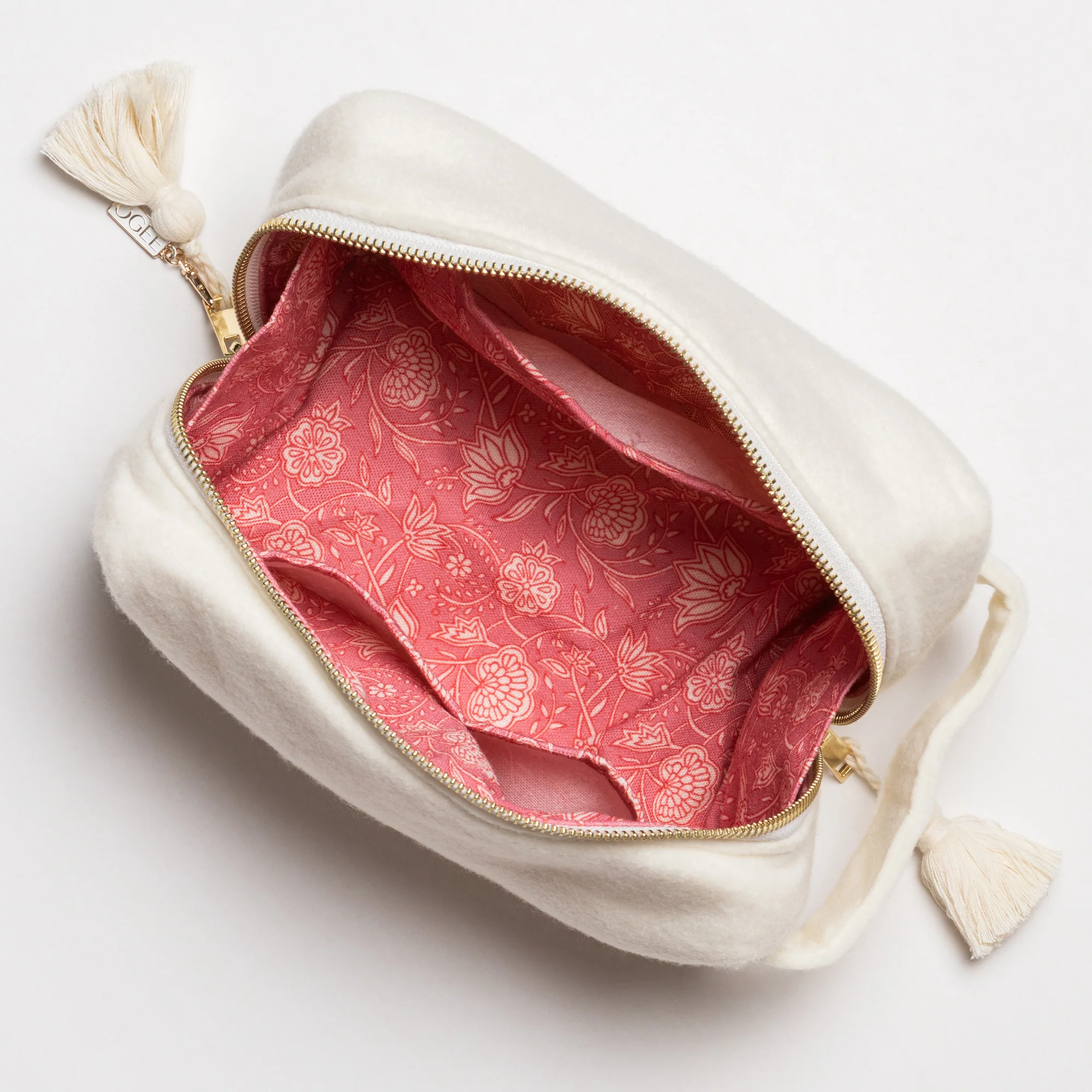 Minute to Glow - Image 7